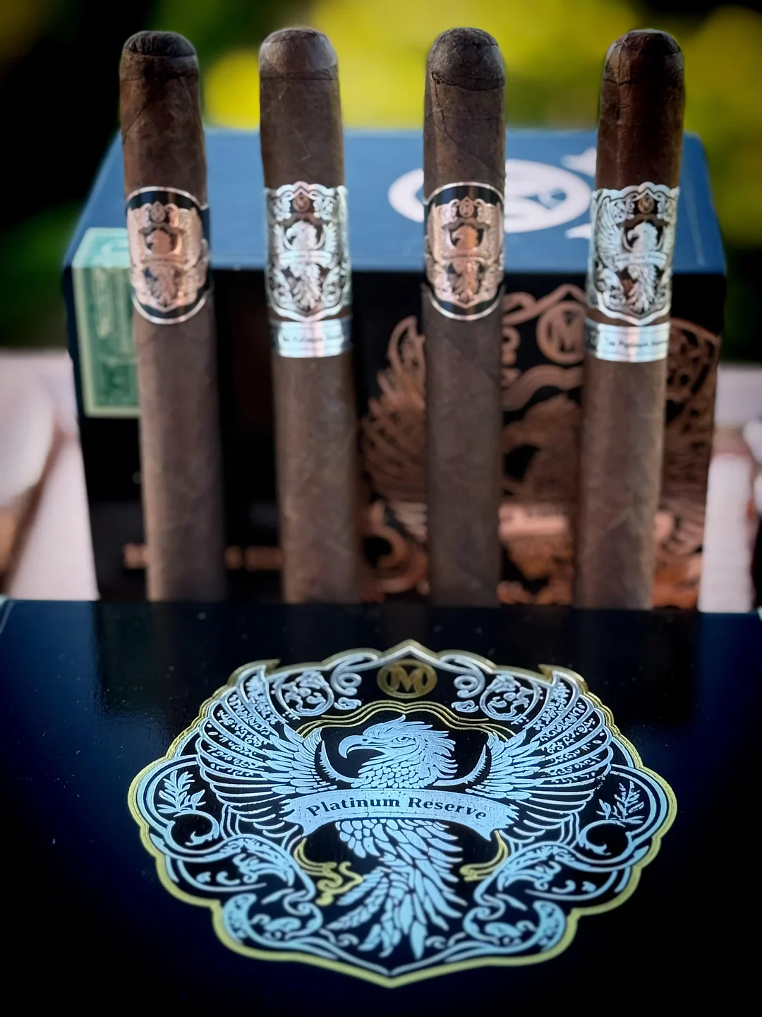 Combo pack with two Rose Gold Reserve and two Platinum Reserve cigars